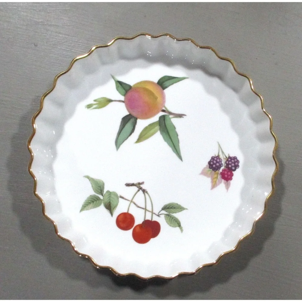 Royal Worcester Evesham Gold Porcelain Fluted Quiche Tart Dish 7.5 Inch England